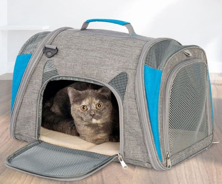 猫キャリーバッグ 通気性抜群メッシュ窓付き猫用ソフトキャリーバッグ