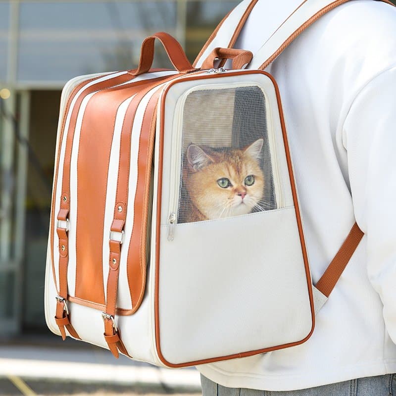 猫キャリーバッグ 通気性抜群メッシュ窓付き猫用リュック型キャリーバッグ
